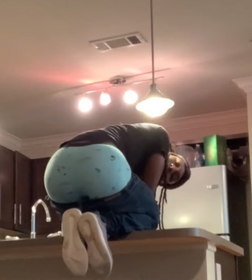 lamarworld1: Cardo booty