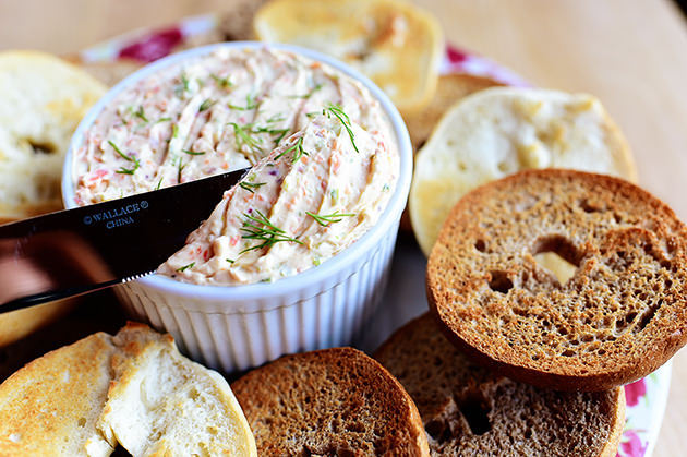 foodffs:  Veggie Cream Cheese Spread Really nice recipes. Every hour.   