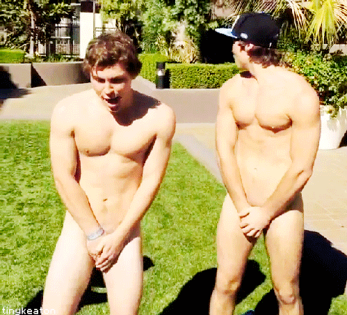 tinykeaton:  I DNT EVEN KNOW HOW TO CAPTION IT 