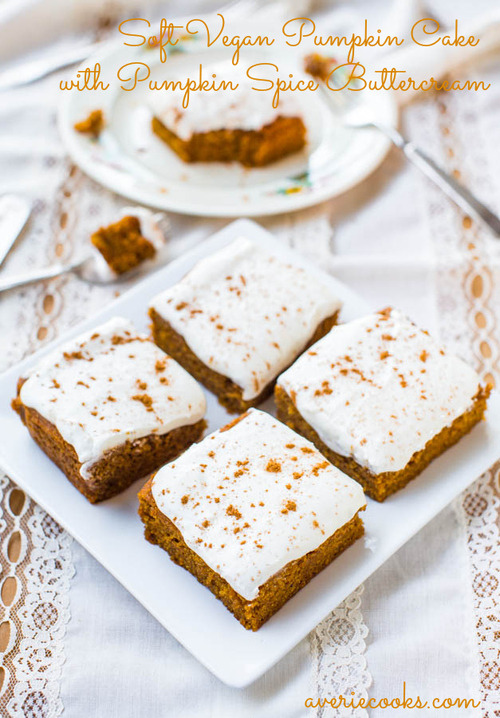 vegan-yums:  Soft Vegan Pumpkin Cake with Pumpkin Spice Buttercream Frosting / Recipe