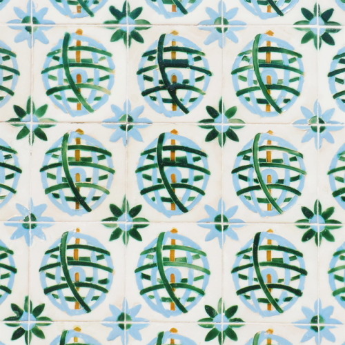 iknowthis:Tiles of Lisbon 