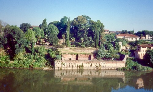 La rive du Tarn face à Albi, 1984.