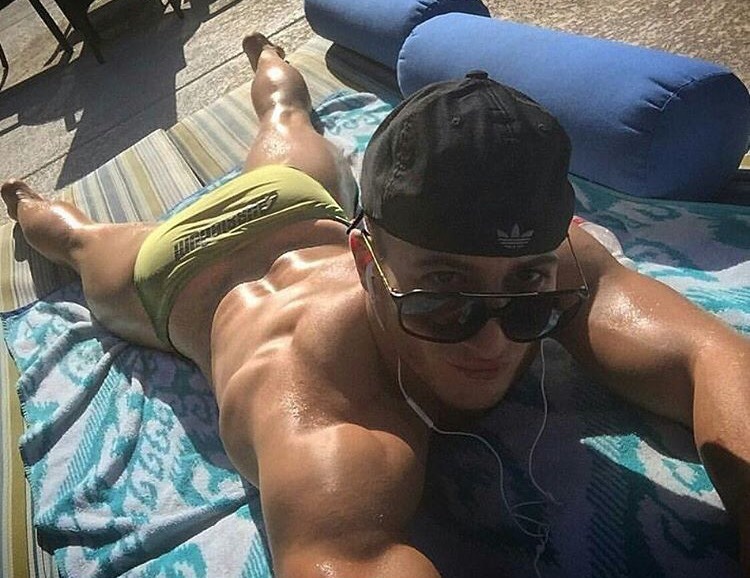 manrumpsxxx:  Follow Me For The Sexiest Rumps On Tumblr