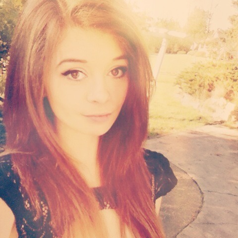 stripprincessalice:  Sunny nostalgic fall weather 