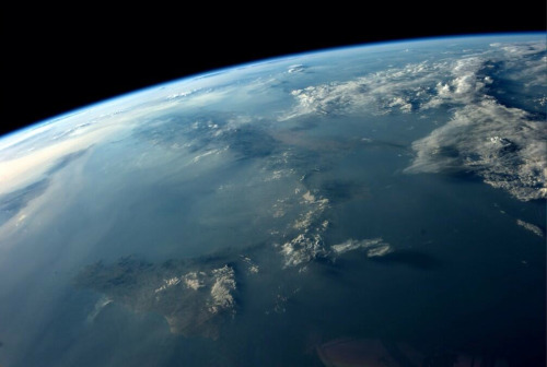 humanoidhistory:  The planet Earth, tweeted by astronaut Reid Weisman.