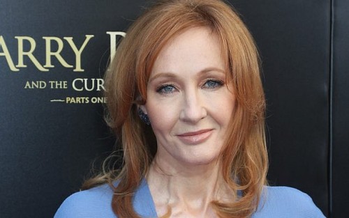 ambient-entropy:(via J.K. Rowling takes on ‘anti-Semite’ fellow author in Twitter spat over Corbyn |