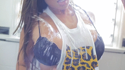 octopus-train:  Justene Jaro needs to be cooled off…