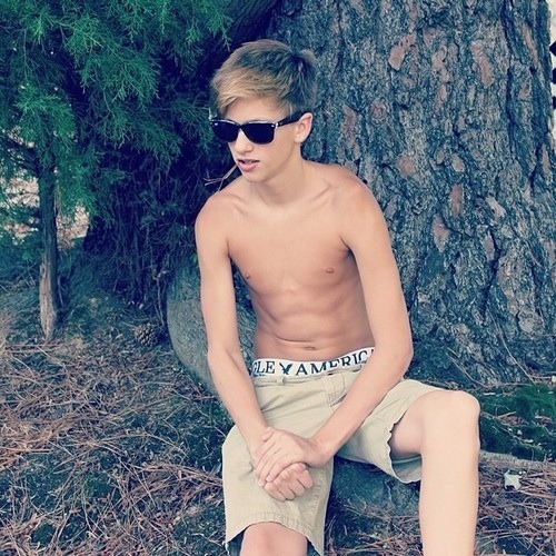 fappabletwinks:  http://fappabletwinks.tumblr.com/