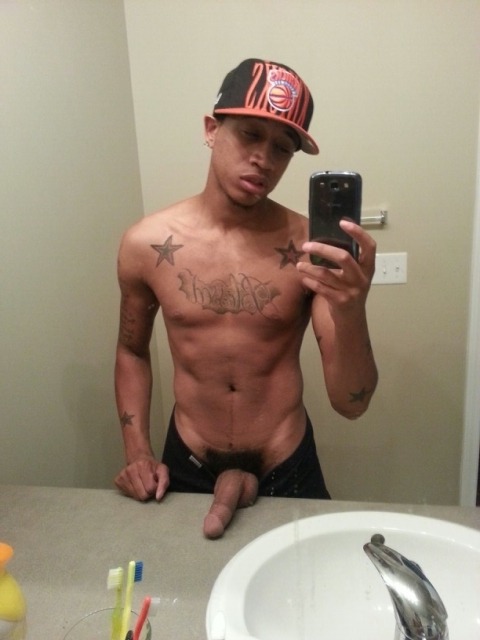 fyneniggaz69669:  savvyifyanasty:  > well damn boy    Reblog, follow, make donation : fyneniggaz69669.tumblr.com