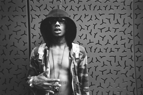 blvckluxury:  Free Slikk