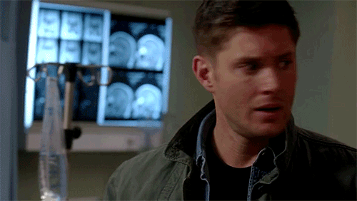 misha-apocalypse:  schokolate:   “Quick, we need protection”          