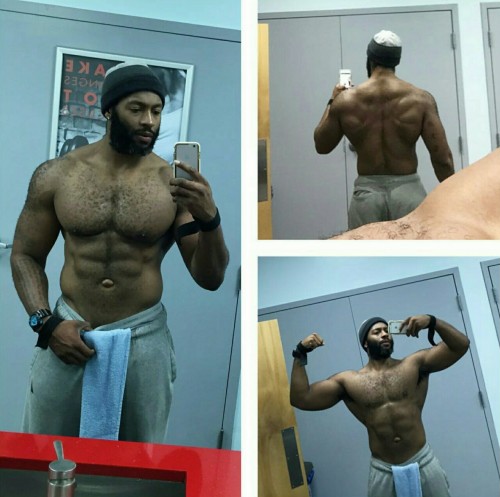 sexiassdude:  Fuck Daddy😍😈