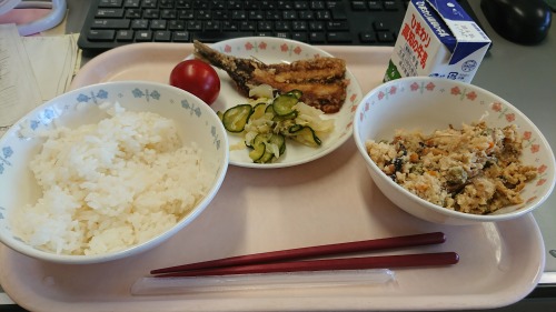 06.16.2020Absolutely delicious lunch. Fried iwashi fish, cucumber and cabbage salad, white rice and 