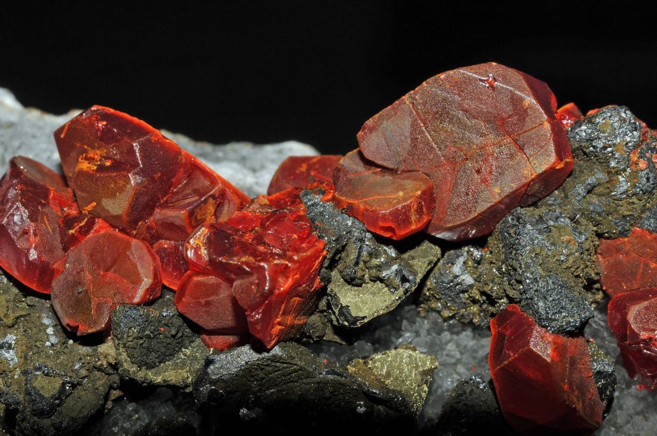 ifuckingloveminerals:  le-coeur-dor:  ifuckingloveminerals:  TONIGHT SHIT’S ABOUT