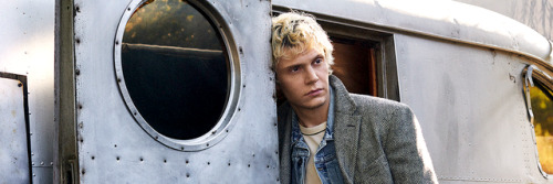 evan peters for icon magazine♡  like or reblog if you save or use♡  credits to @lxnge​ ♡ &