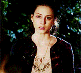 a-place-inthe-world:  Spencer in 4x17 "Bite your tongue"   