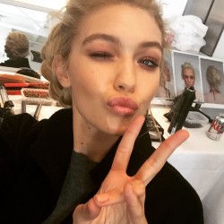 love4gigihadid:  edwinaingschambers So #gigihadid says hello from backstage at #TomFord #TFLA