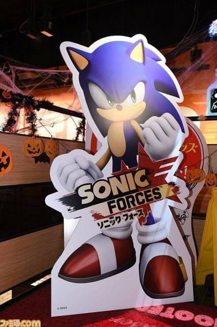 msfluffyninja7: Sonic Forces in a Hooters in Japan ok but why thou? lol