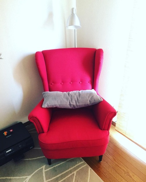 We put @ikeajapan chair together! #ikeachair #homegoods #ikea #ikeajapan #chair #comfychair #red #co