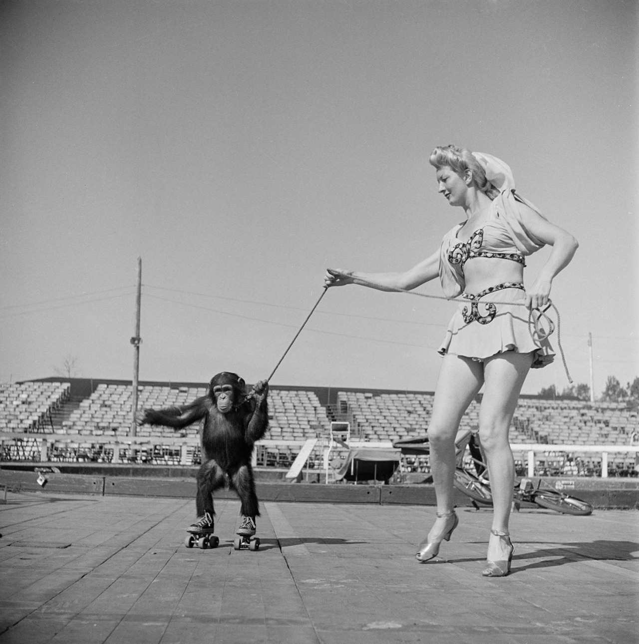  crowcrow: Stanley Kubrick 1940’s photography. 