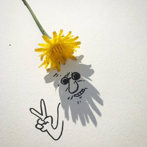 thebluest-lie: ebuzi: tastefullyoffensive: Shadow Doodles by Vincent Bal wow This is so creative