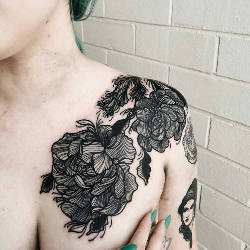 electrictattoos:  wainktattoo:  #tattoo by our guest artist Anna Enola @annaenola  (at WA Ink Tattoo)  Anna Enola    Check out electrictattoos’ new store HolyLovers!    