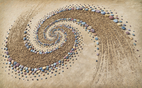 escapekit:Stone Coil Arrangements Wales-based artist Jon Foreman’s in collaboration