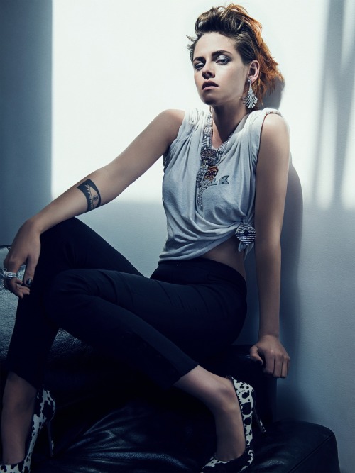 officialkirstenmcduffie: liquorinthefront:Kristen Stewart, shot by Sebastian Kim for Vanity Fair Fra
