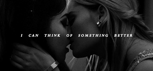 punksestra:  I don’t wanna talk about itI don’t wanna think about itI just feel alone, feel alone