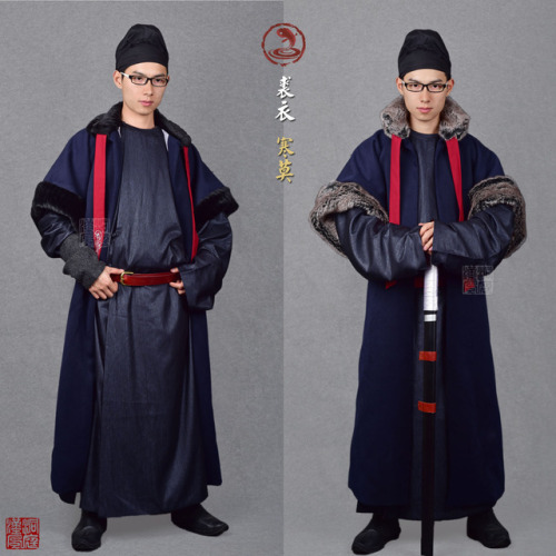 fouryearsofshades: 洞庭漢風 Traditional Chinese hanfu for men - Tang-style Yuanglingpao/圆领袍 (round-colla