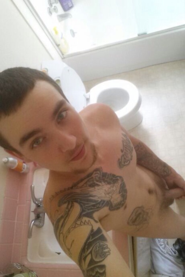 tattedmen:  Please Follow us, you won’t regret it http://gottabestraight.tumblr.com/
