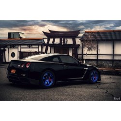 Black Godzilla On Magnum Blue Te37 👌 #Gtr #Nissan #Skyline #Godzilla #Te37 #Volk