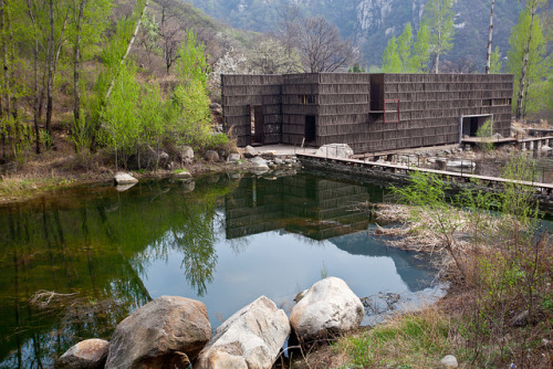LIYUAN LIBRARY Architect : Li Xiaodong Atelier Location: Huairou, China Project Complete: 2011