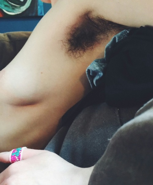 progressiveisouronlyfuture: amigoamigo12: Close up hairy armpits women OMG GORGEOUS