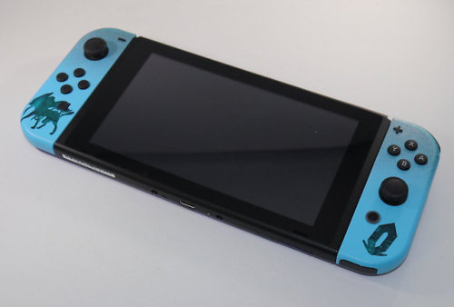 retrogamingblog:Pokemon Crystal Nintendo Switch made by ComicControllers