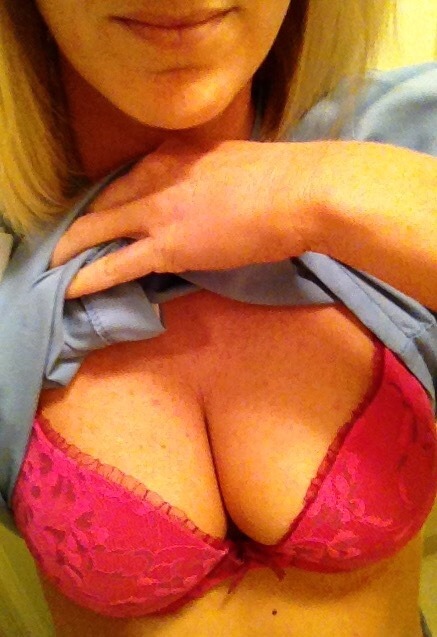 sexonshift:  Here’s another one. I hope everyone enjoys looking at her as much