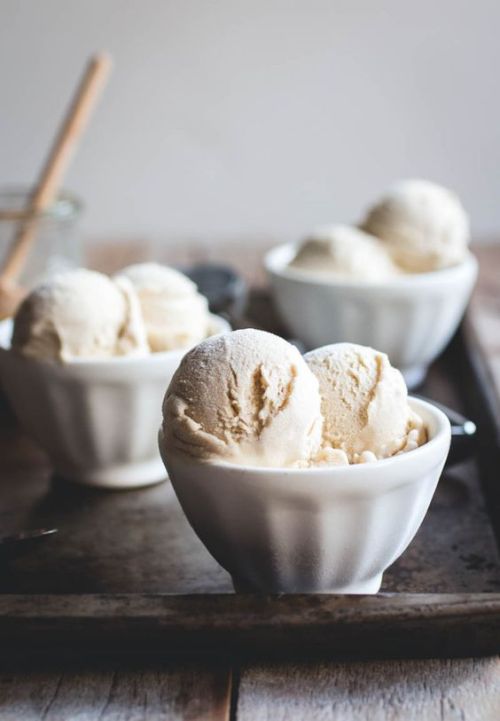 intensefoodcravings:Tahini Ice Cream with Honey Caramel | Butterlust