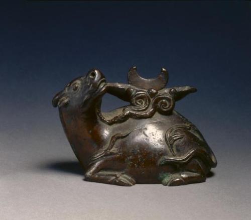 Mirror Stand in the Shape of an Ox, mid 17th Century - early 20th Century, Cleveland Museum of Art: 