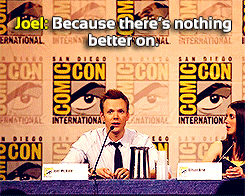 feyminism-blog: Cast answer “Why you should #WatchCommunity” using only 5 words. (x)
