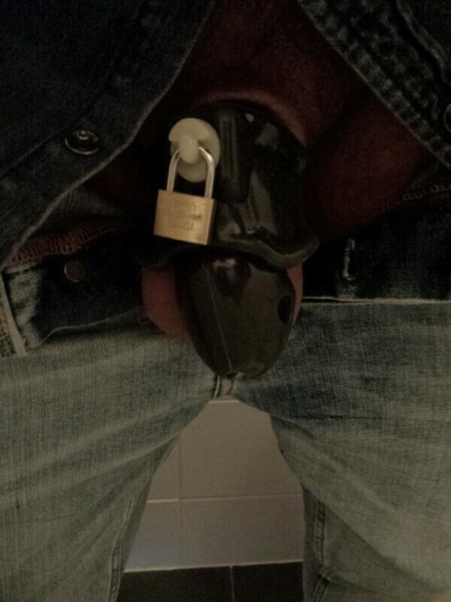 showmethewaymiss:  Self-chastity