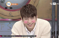 Woohyun’s pre-debut photo from his minihompy account and its dramatic caption.