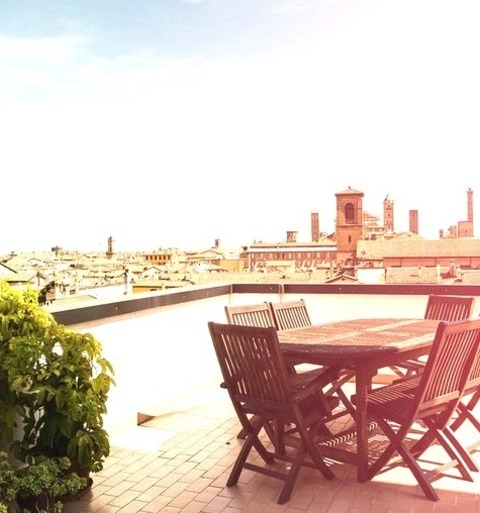 Scandinavian Deck In BolognaDeck - Mid-sized Scandinavian Rooftop Deck Idea