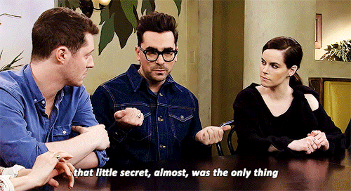 oscarspoe:Schitt’s Creek Extra - Love Is LoveI loved this entire round table.