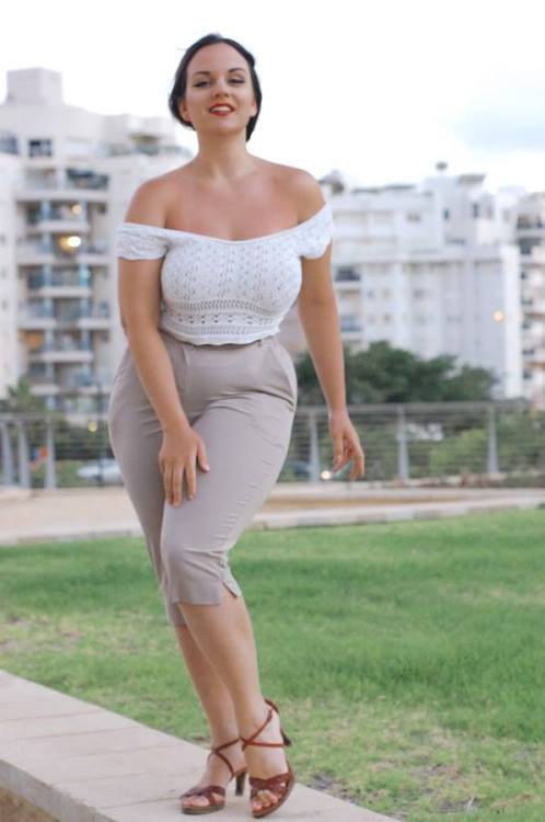 eslamy:  Curvy russian models 