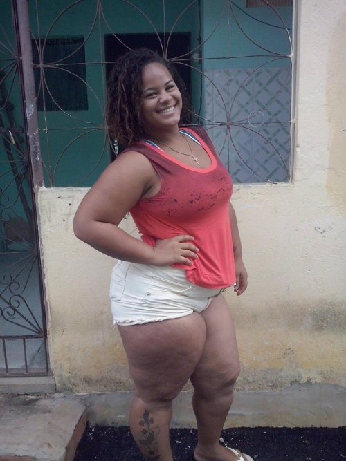 planetofthickbeautifulwomen2:  Brazilian Thick Chick Brunaa 