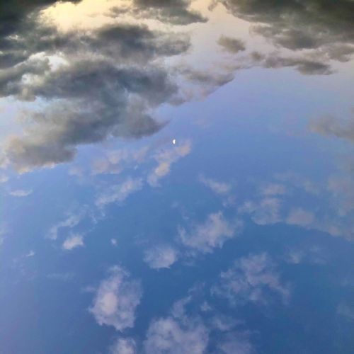 #달 #하늘 #노랑 #파랑 #움직이자 (목포남악에서) https://www.instagram.com/p/CGr_vfRDYSi/?igshid=153khd2tiaye9