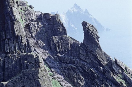 realjburns:Happy Saint Patrick’s Day! Here are some pretty pictures of Skellig Michael, Ireland. And