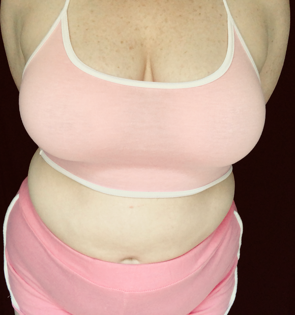 thevoluptuousgoddess:  Pale and fair skin. Pale pink short shorts and top. Pretty