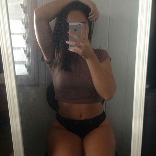 eugeneboy808: lolwhoyou808: jothanlucus: She wuld get it Anybody got any nudes from her? 808