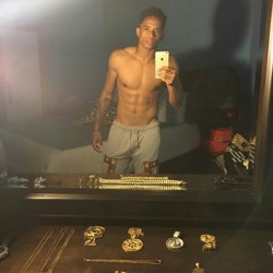 lamarworld:  (Pt.2) Cordell Broadus bulge